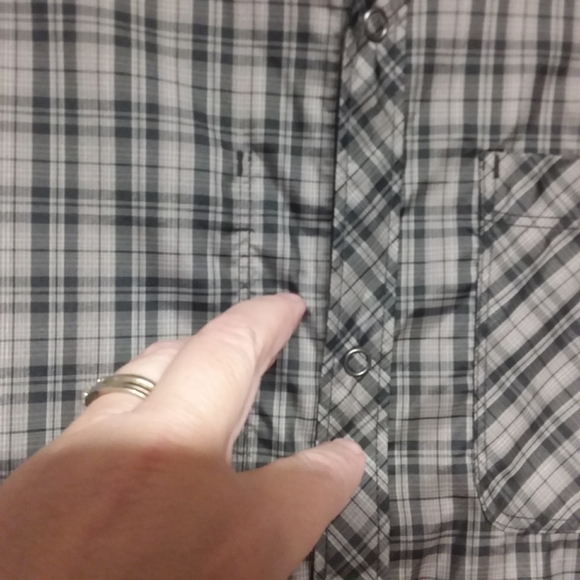 ⬇️ Nau Lightbeam water repellant recycled poly shirt/jacket - Picture 2 of 14